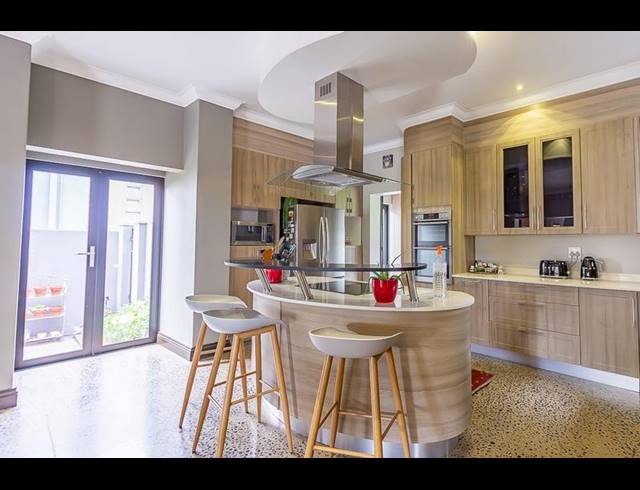 4 BEDROOM HOUSE FOR SALE IN COPPERLEAF ESTATE